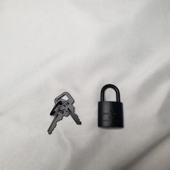 Louis Vuitton Matte Black Padlock with Keys - Picture 2 of 3